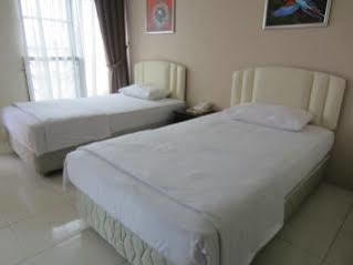 Mendu Inn Kuching Kültér fotó